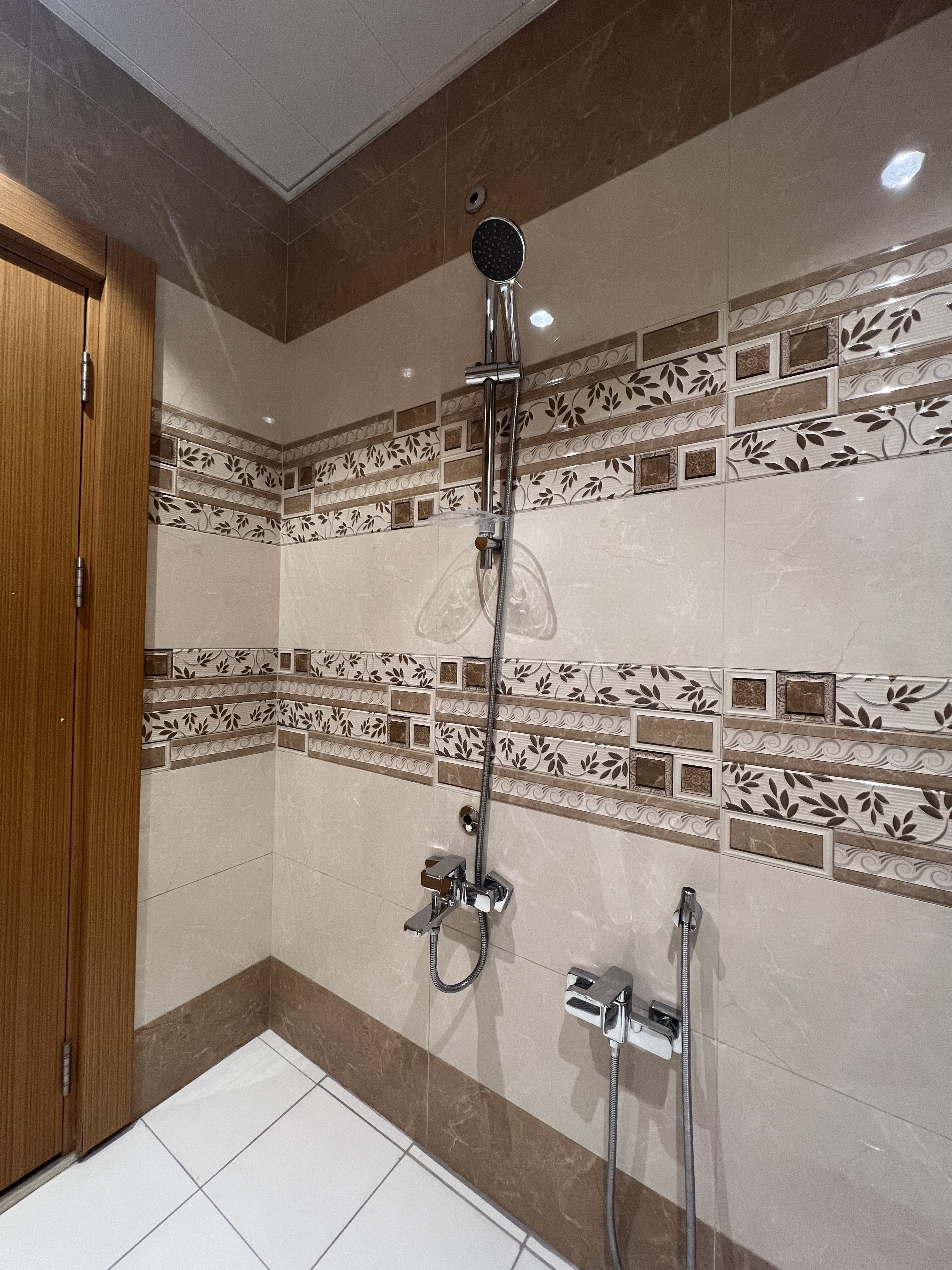 سرویس بهداشتی هتل ملک