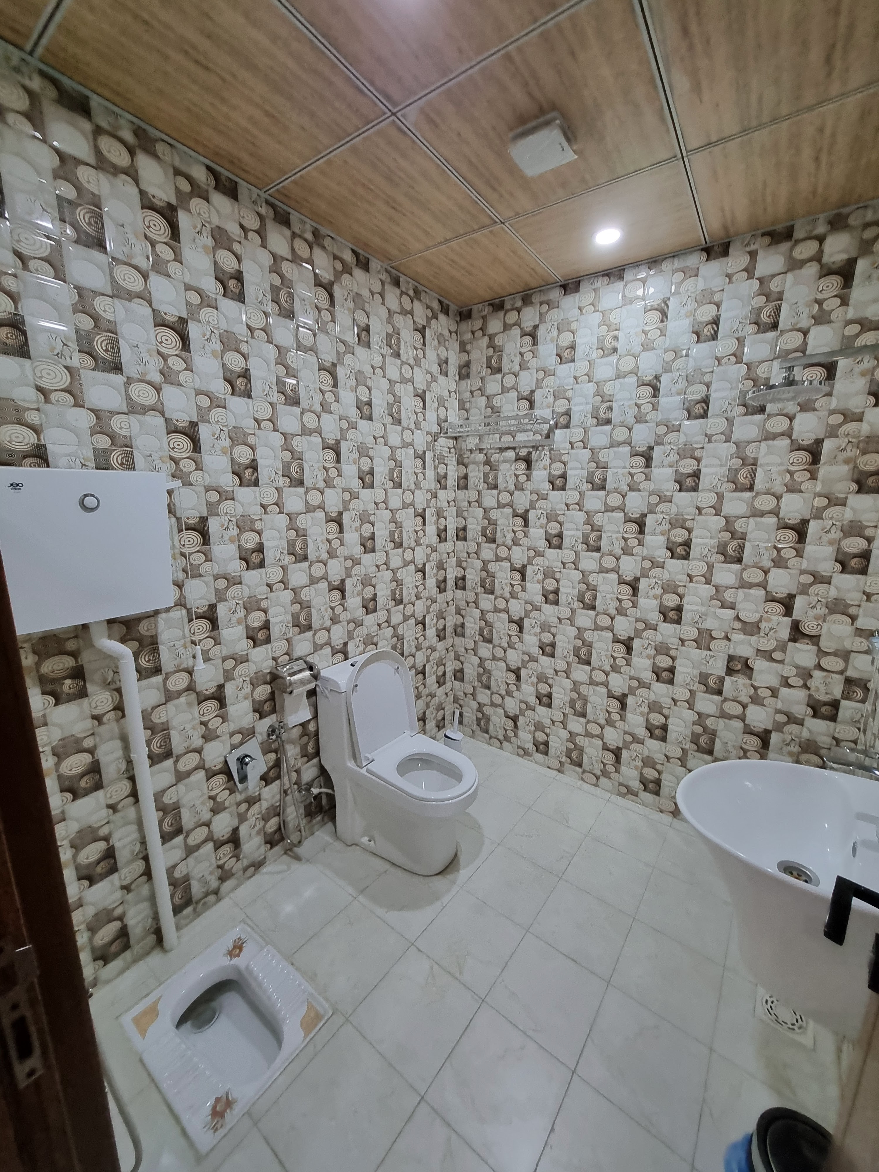 سرویس بهداشتی هتل برج النقاش