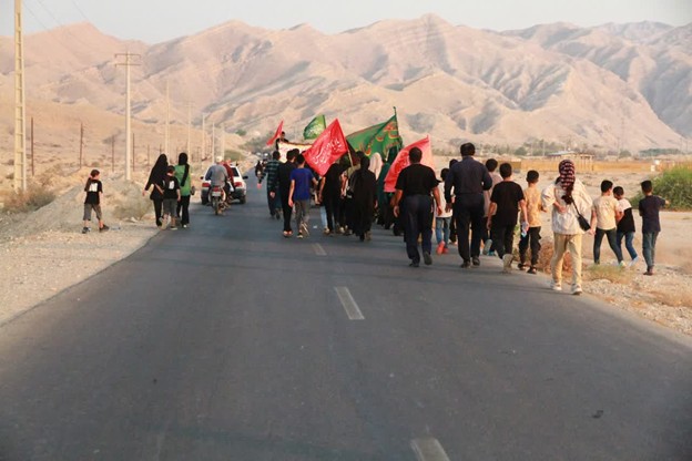 ثواب پیاده روی برای زیارت امام رضا (ع) طبق حدیث امام جواد (ع)