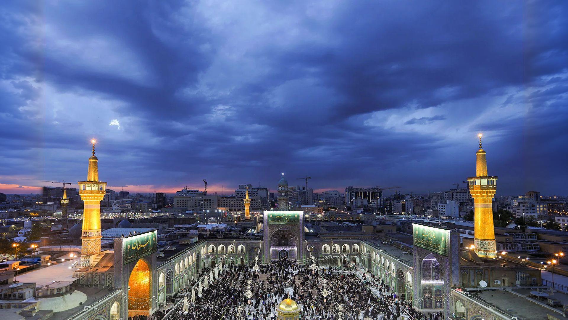 صحن انقلاب حرم امام رضا(ع)