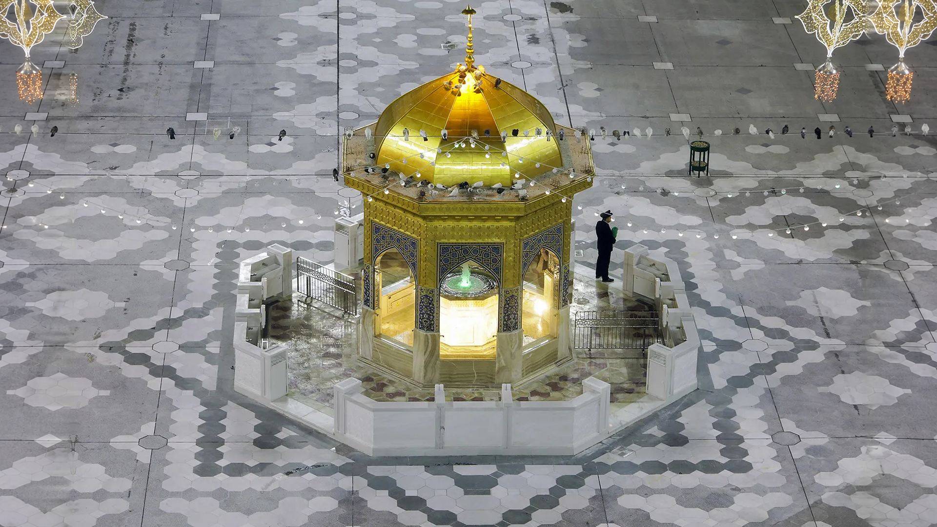 سقاخانه صحن انقلاب حرم امام رضا(ع)