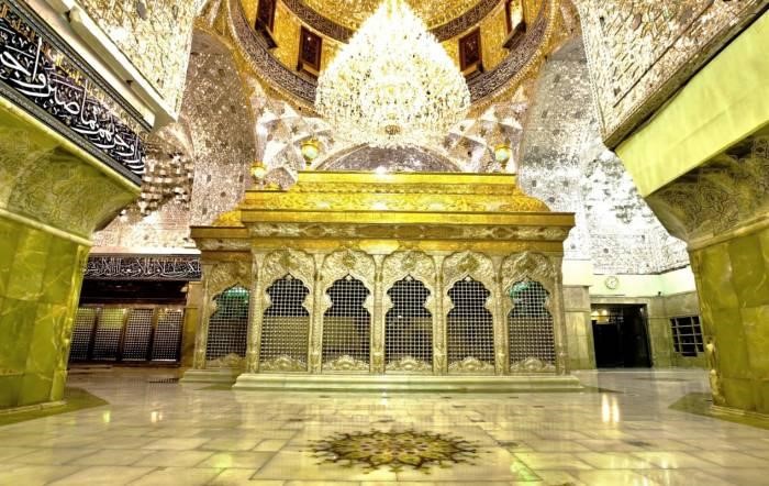 تصویری از ضریح امام حسین (ع) در زمانی که حرم خالی است